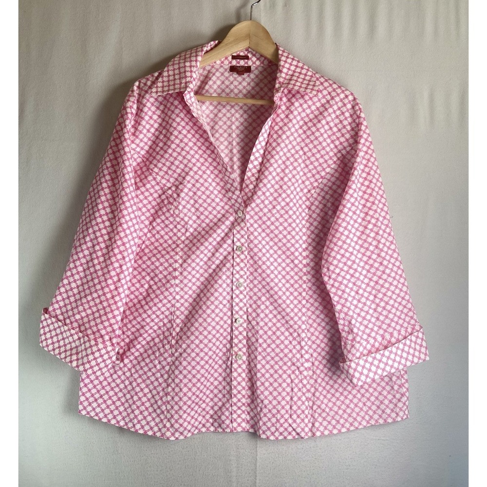 Talbots Shirt Women 16W Wrinkle Resistant Button Down Pink Geo Print Career Top
